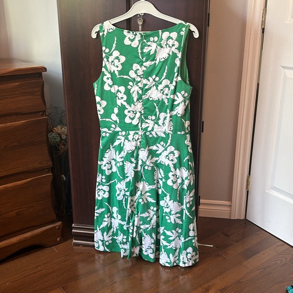 Ricki’s summer dress. - Picture 2 of 3